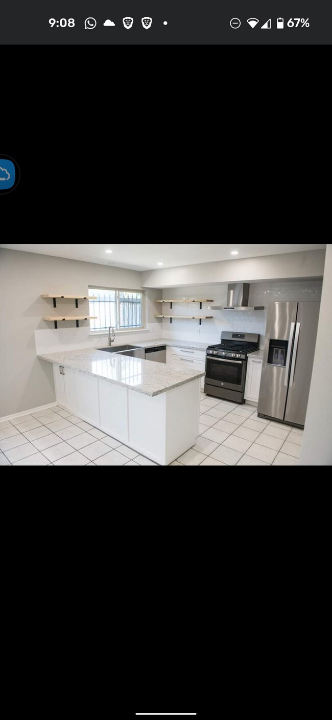 Building Photo - 2370 Triway Ln