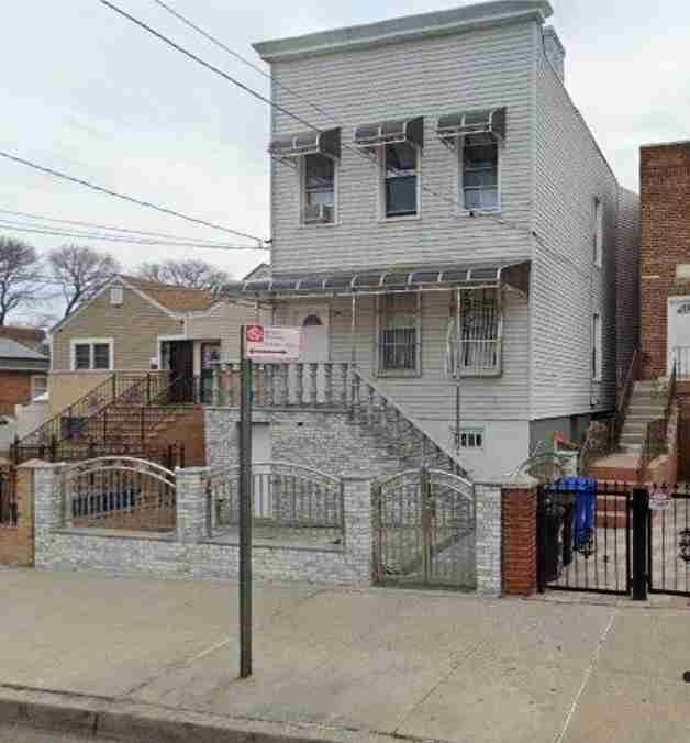Foto principal - 862 Olmstead Ave