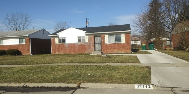 Photo - 32142 Newcastle Street House