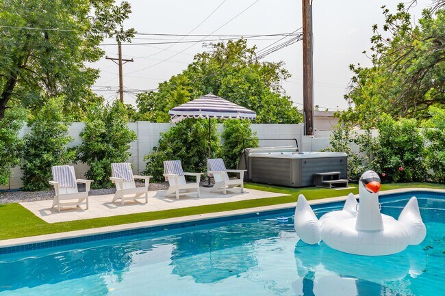 Building Photo - 5515 E Osborn Rd