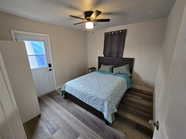 Foto del edificio - 5307 Santa Margarita St