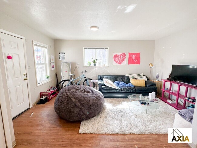 Foto del edificio - 715-723 19th