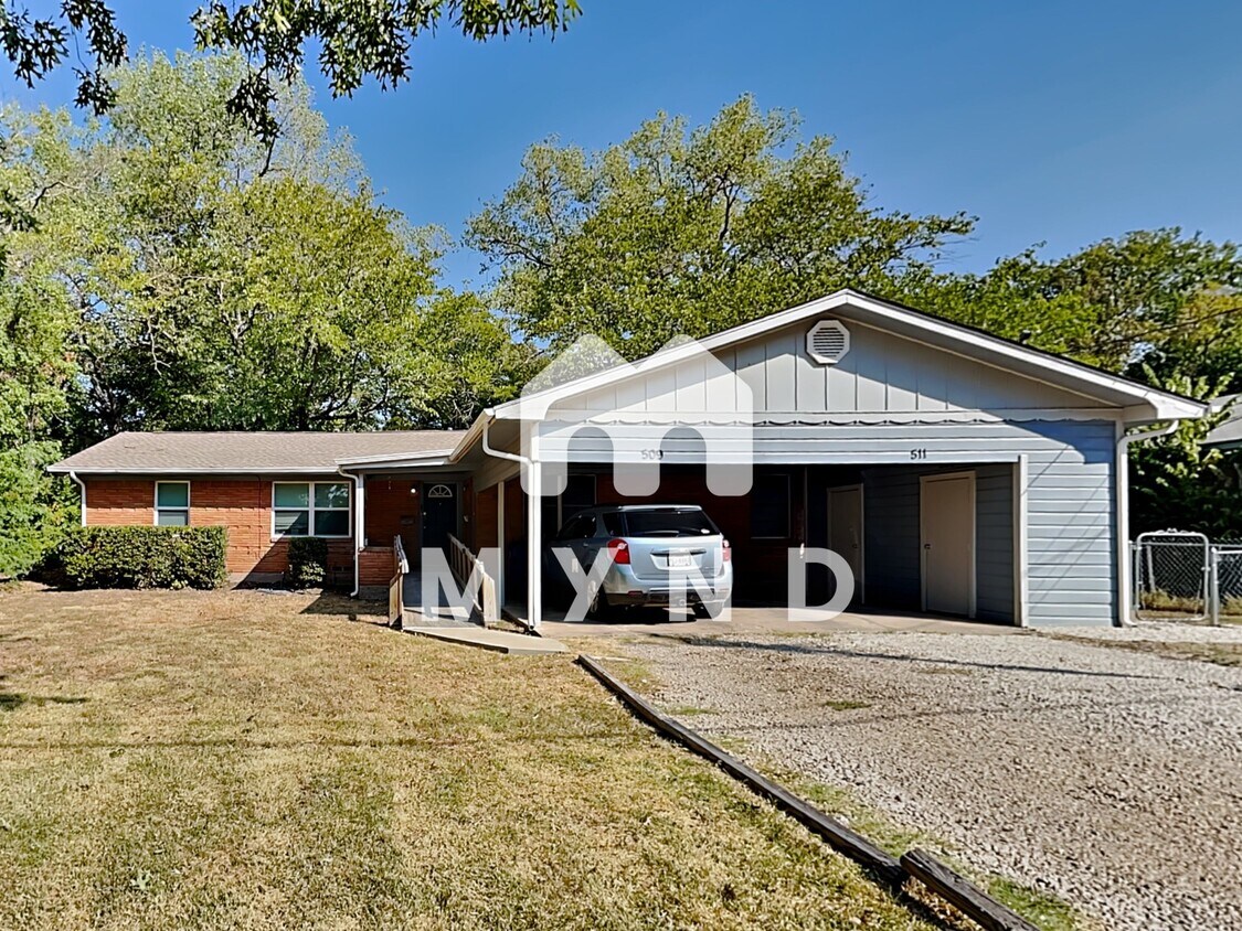 511 Cynisca St Condo for Rent in Waxahachie, TX