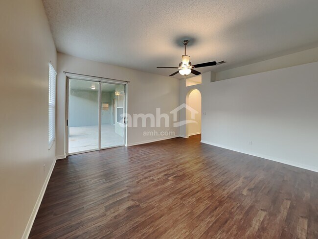 Foto del edificio - 3309 Furlong Way
