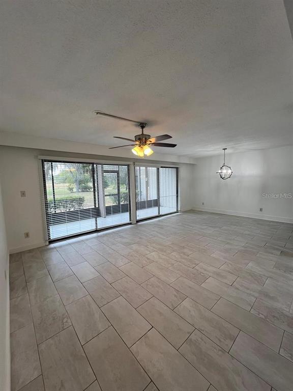 Foto del edificio - 2220 Burnway Rd