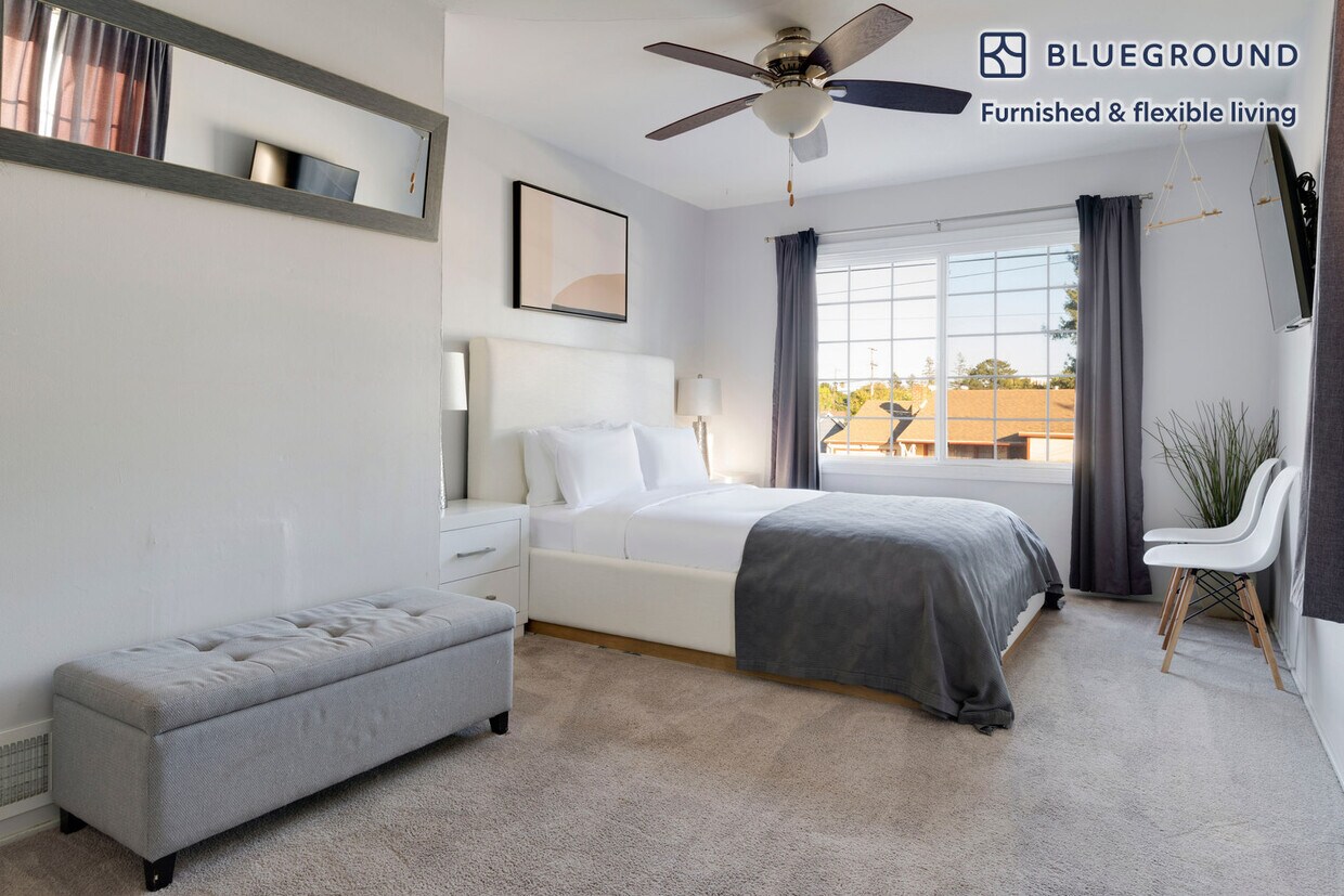 Foto principal - 251 C St