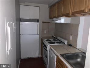 Building Photo - 1321 Spruce St