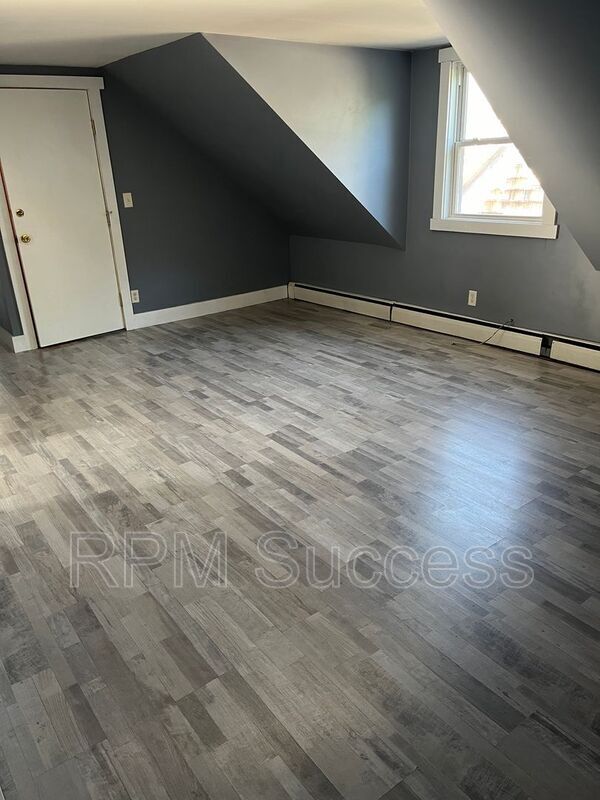 Foto principal - 111 Hillman St