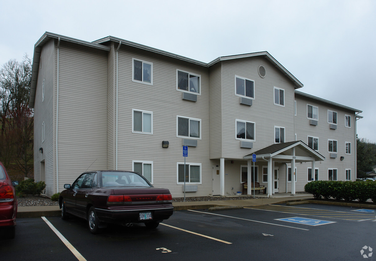 Foto del edificio - Meadow Creek Retirement Center