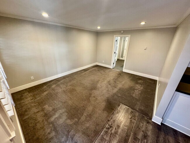 Foto del edificio - REMODELED 1 BEDROOM CONDO - Naples Island ...
