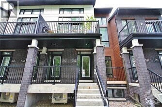 Building Photo - 547 Crescendo Private
