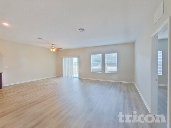 Foto del edificio - 16517 Cherry Landing Dr