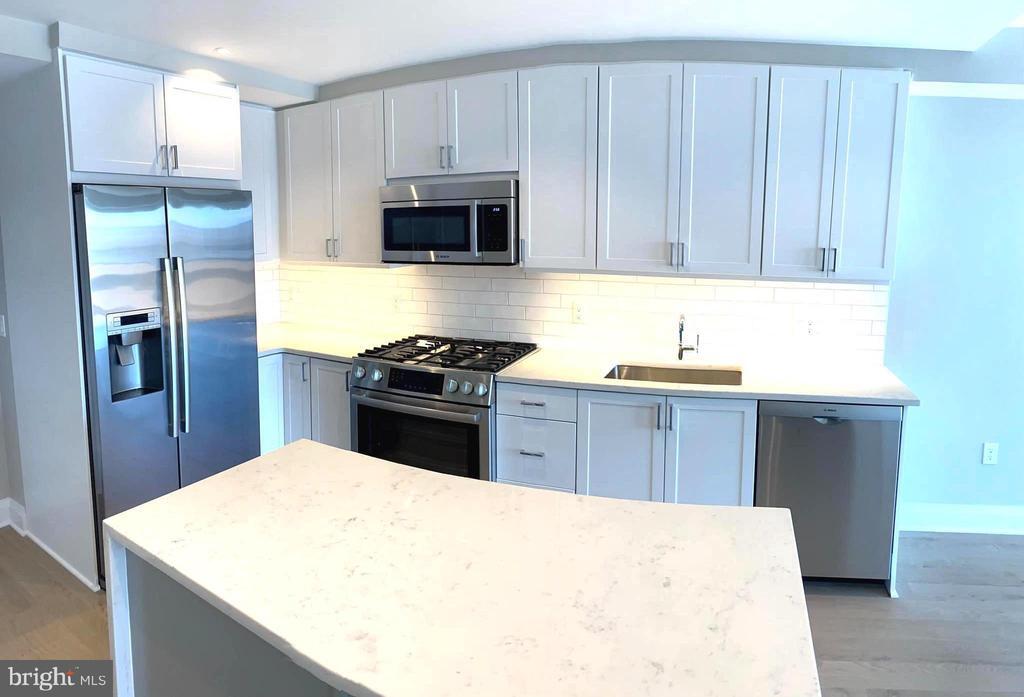Foto principal - 925 N Fairfax St