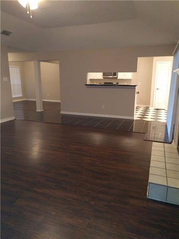 Foto del edificio - 610 Buttercup Cir