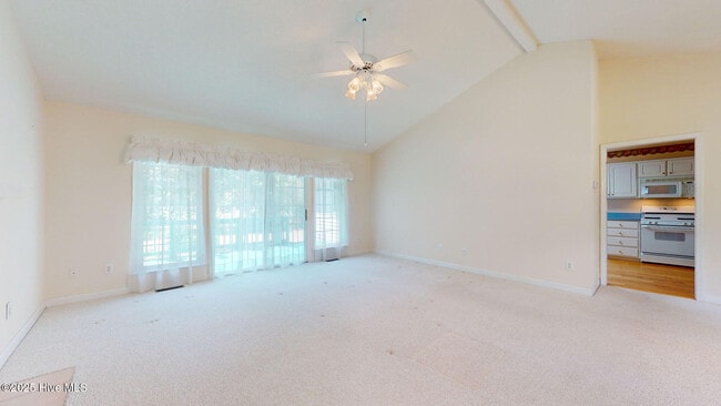 Foto del edificio - 2039 Royal Pines Dr