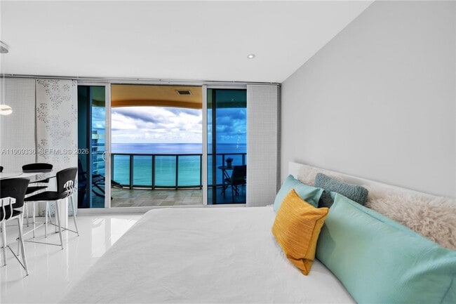 Foto del edificio - 2501 S Ocean Dr