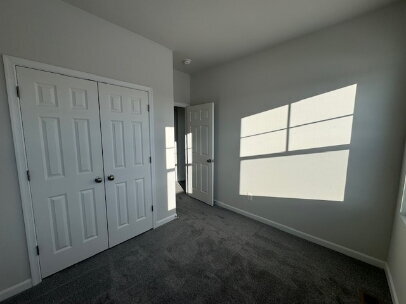 Building Photo - Coming Soon! Beautiful 4Bedroom 3 Bath Townhome with Full Snowden Bridge Amenities Included!