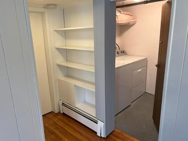 Building Photo - 116 Concord St