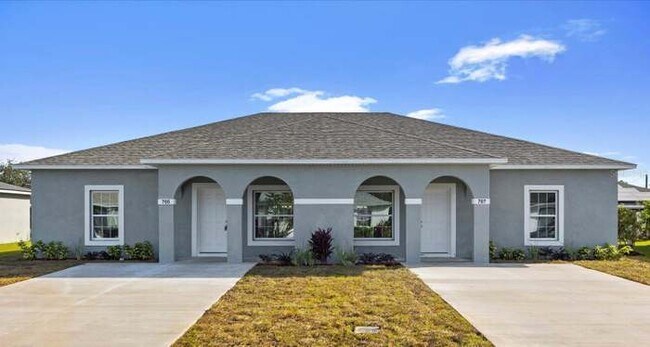 Building Photo - 336 Caen Ct
