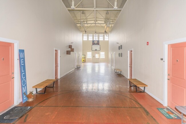 Building Photo - Historic Lofts of Waco High
