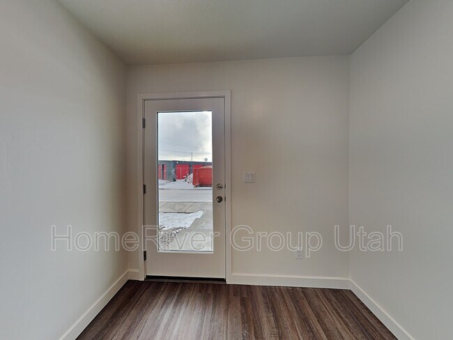 Foto del edificio - 1689 S 245 W