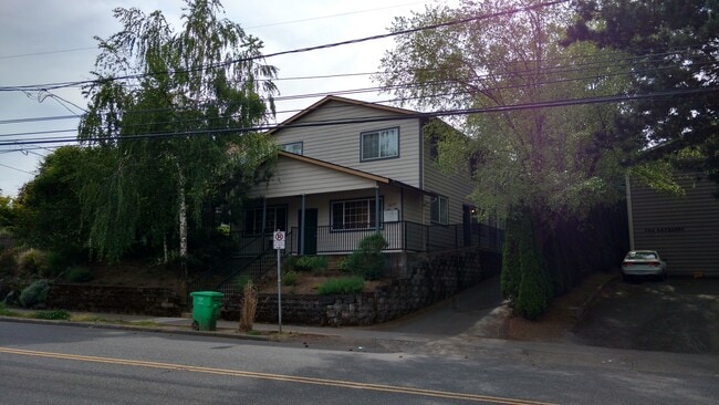 Foto del edificio - 3757 SE Milwaukie Ave