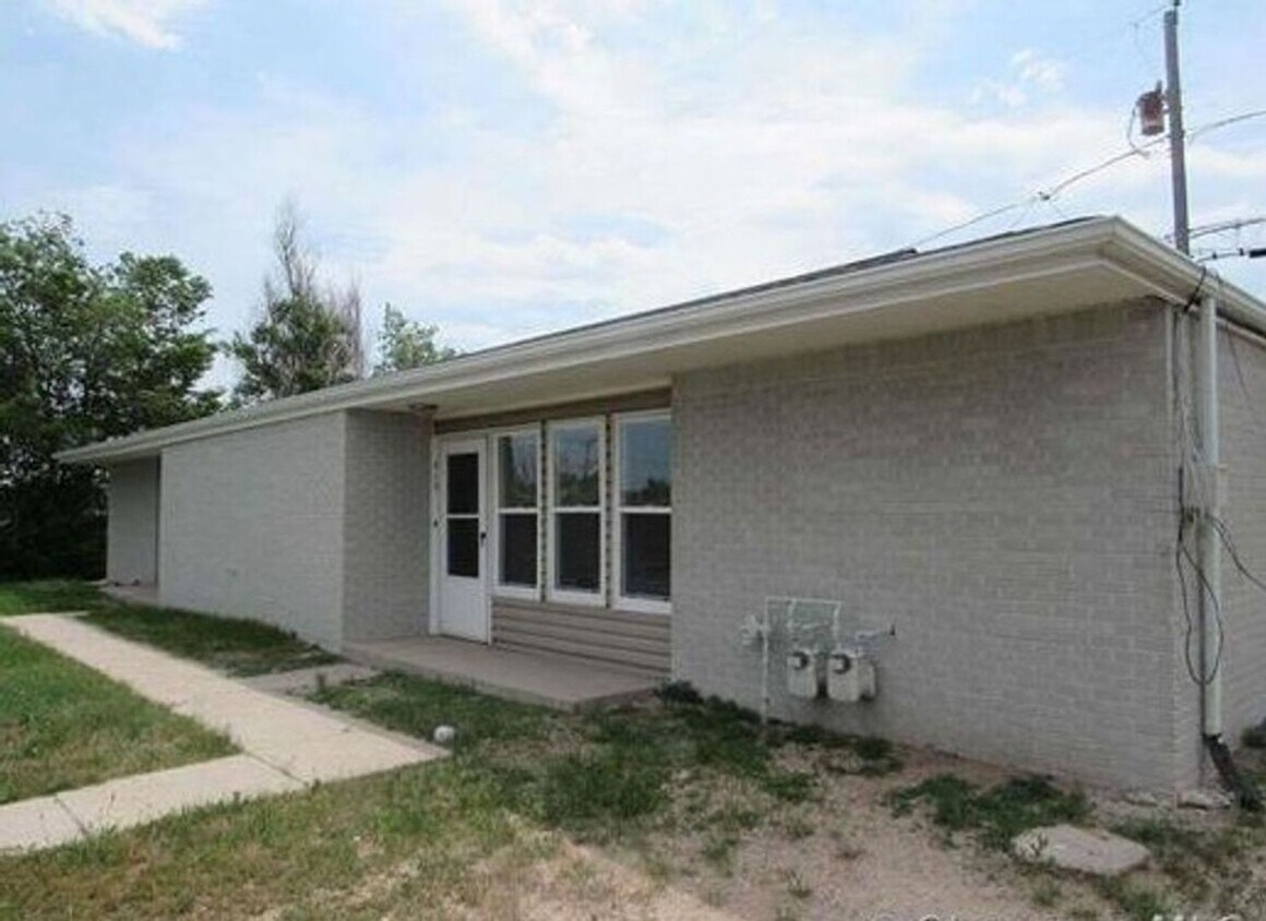 525527 W 5th St, Cheyenne, WY 82007 Townhome Rentals in Cheyenne WY