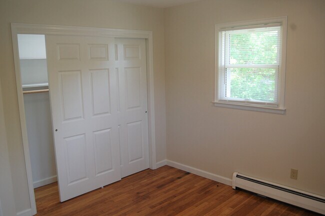 Bedroom - 48 Witham St