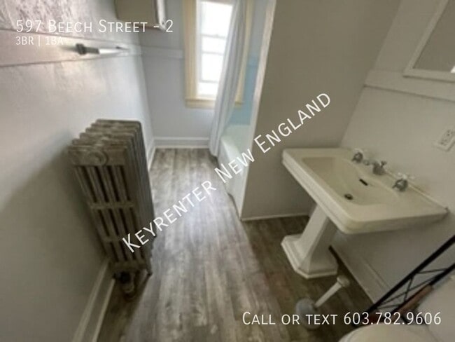 Foto del edificio - 3 Bedroom Available Soon!