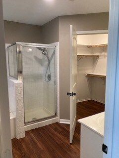 Foto del edificio - 6304 Willowcreek Cir