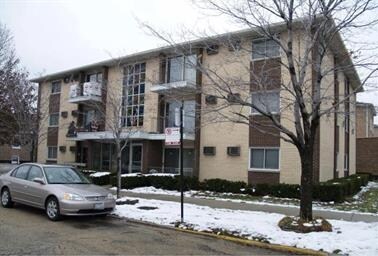 Primary Photo - 4702 S Avers Ave