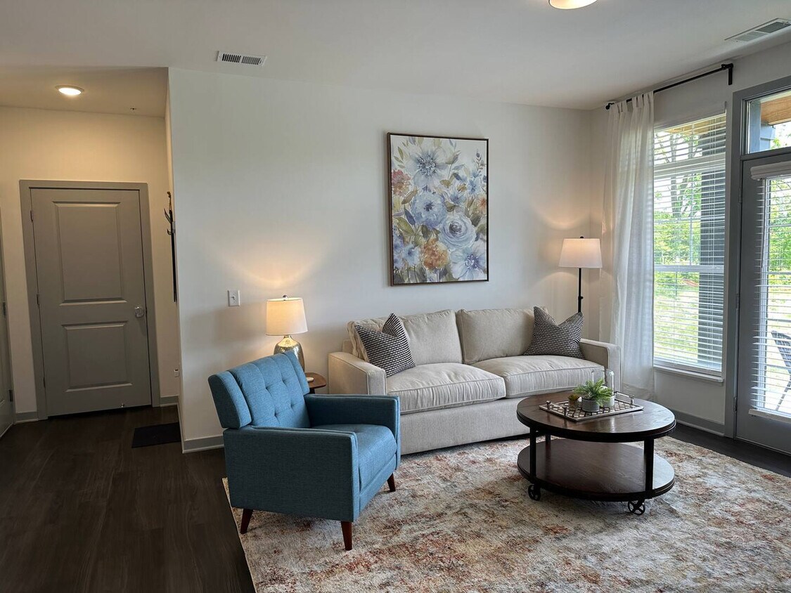 Foto principal - 5102 Aldersgate Dr
