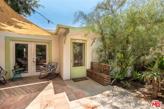 Foto del edificio - 1936 N Alvarado St