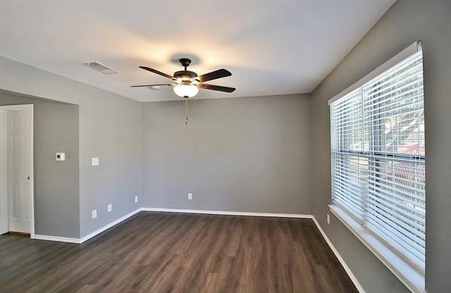 Foto del edificio - 921 Cedar Terrace