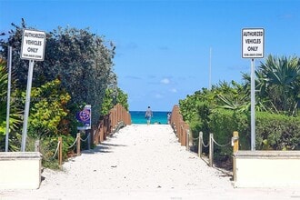 Building Photo - 8430 Harding Ave