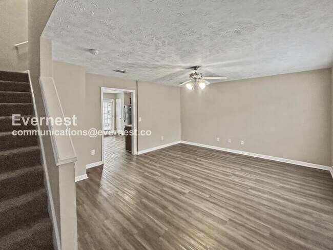 Foto del edificio - 5170 Hickory Hollow Pkwy