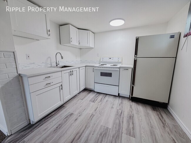 Building Photo - AMAZING 2-BED, 1-BATH LOWER SUITE | HIGH-FUNCTION MODERN LAYOUT | TUXEDO PARK