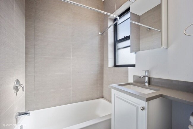 Foto del edificio - 547 Chestnut St