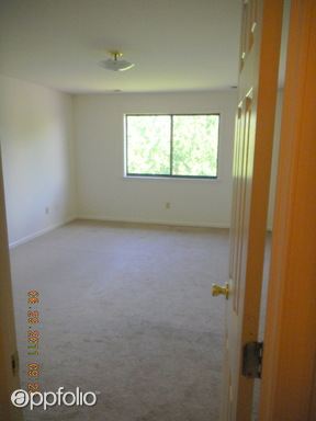 Building Photo - 885 Cold Spring Rd