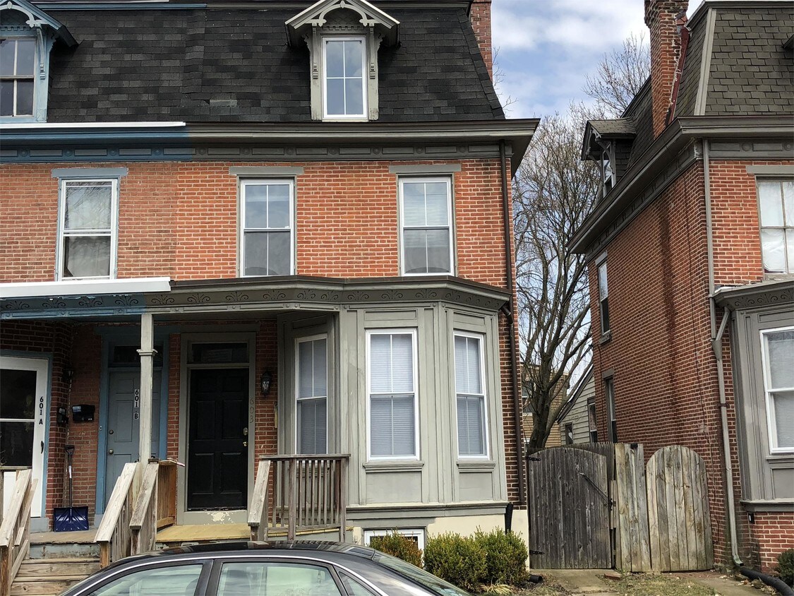 Primary Photo - 603 S Walnut St
