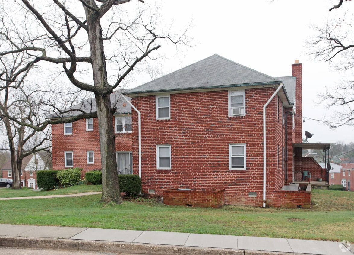 Building Photo - 4815 Lindsay Rd