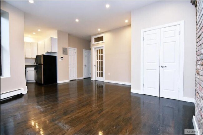 Foto del edificio - 3 bedroom in New York NY 10026
