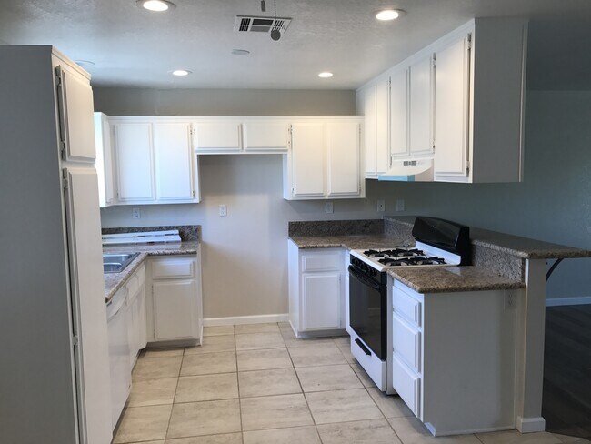 Foto del edificio - 16421 Apple Valley Rd