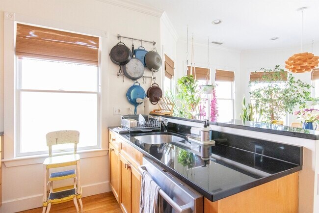 Foto del edificio - 24 Lexington St