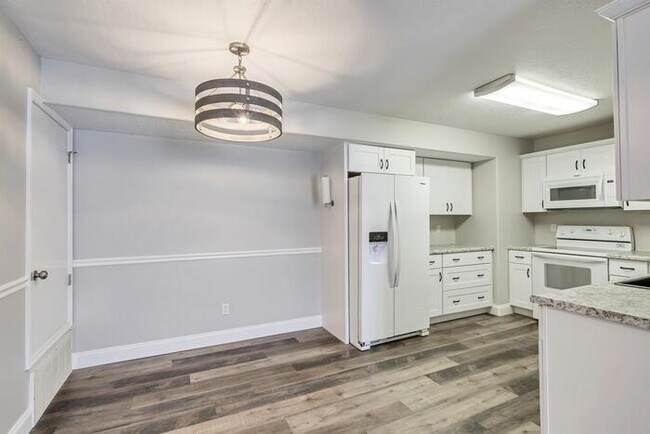 Building Photo - Eagle Mountain Condo for Rent