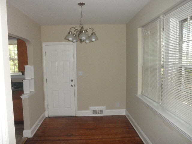 Foto del edificio - 3609 Kenmar Rd
