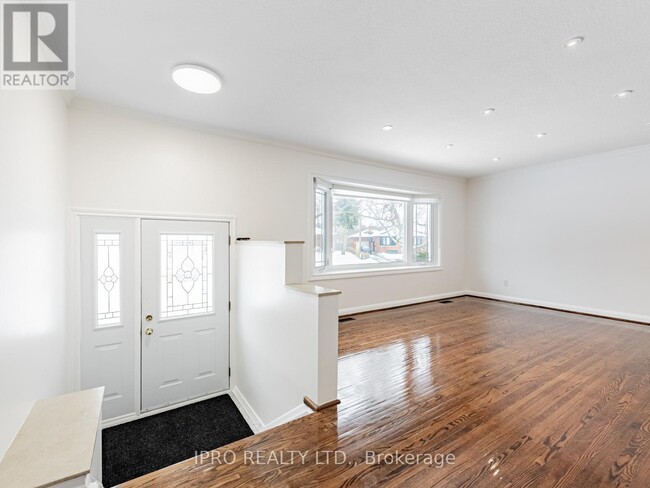 Building Photo - 47 Hesketh Ct