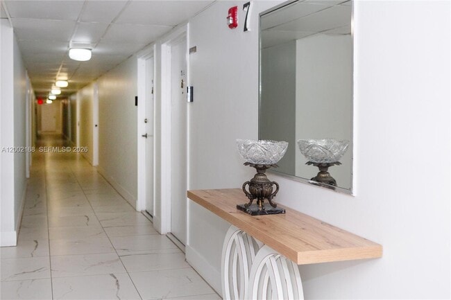 Foto del edificio - 200 178th Dr