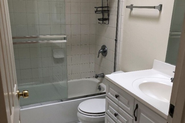 Bathroom - 1116 Capuchino Ave
