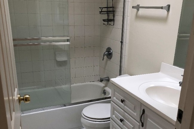 Bathroom - 1116 Capuchino Ave